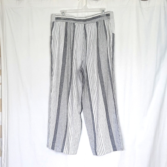 PICADILLY ๐ CANADA Wide Leg Crop Pants, Stripes, Pockets - Picture 5 of 5